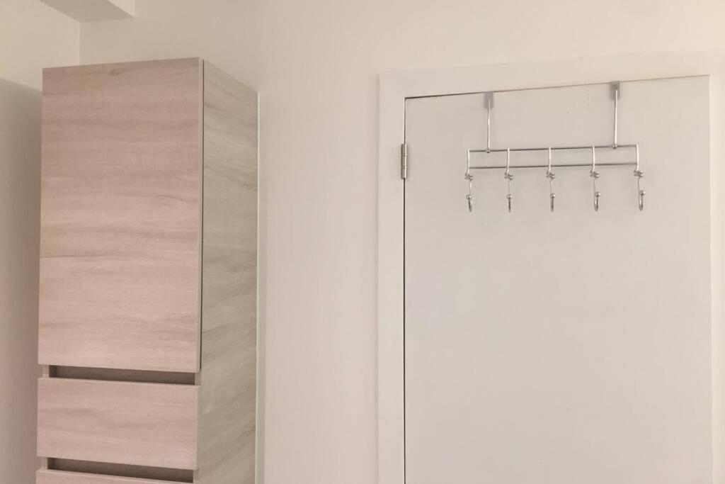 Appartement Duplex Pour 3-4 Personnes A Ciney Exterior photo